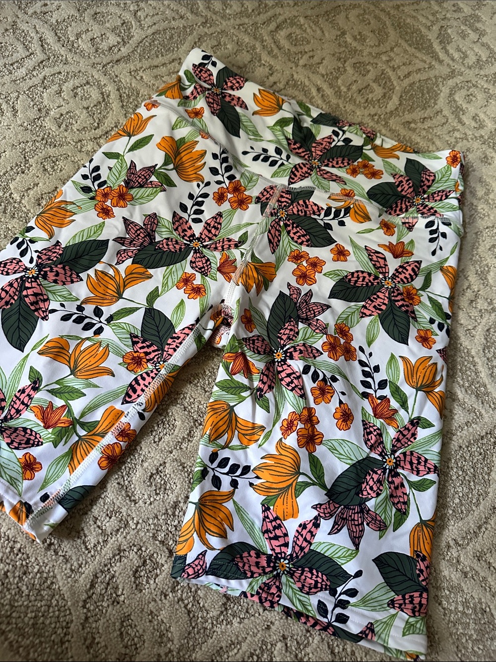 NEW Coolibar White Floral Pull-On Capri Swim Shorts with Orange and Pink Blooms